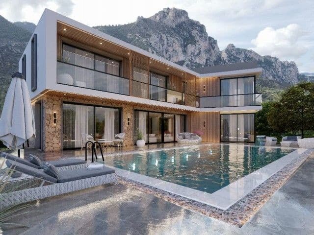 Luxury villa with a unique view of Kyrenia Harbor