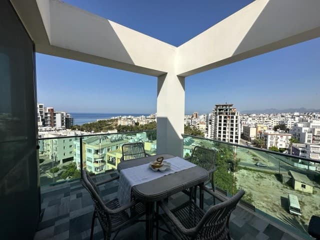 PENTHOUSE FLAT IN KYRENIA CENTER WITH STUNNING SEA AND MOUNTAIN VIEW