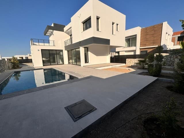 Northern Cyprus Kyrenia Karşıyaka, 3+1 villa for sale